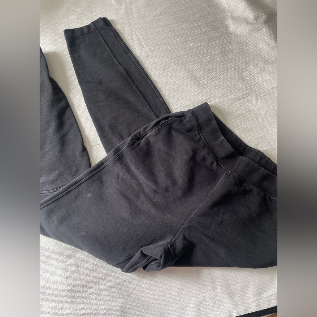 Lululemon Black Jogger Pants, Zippered Pockets, Size 6
